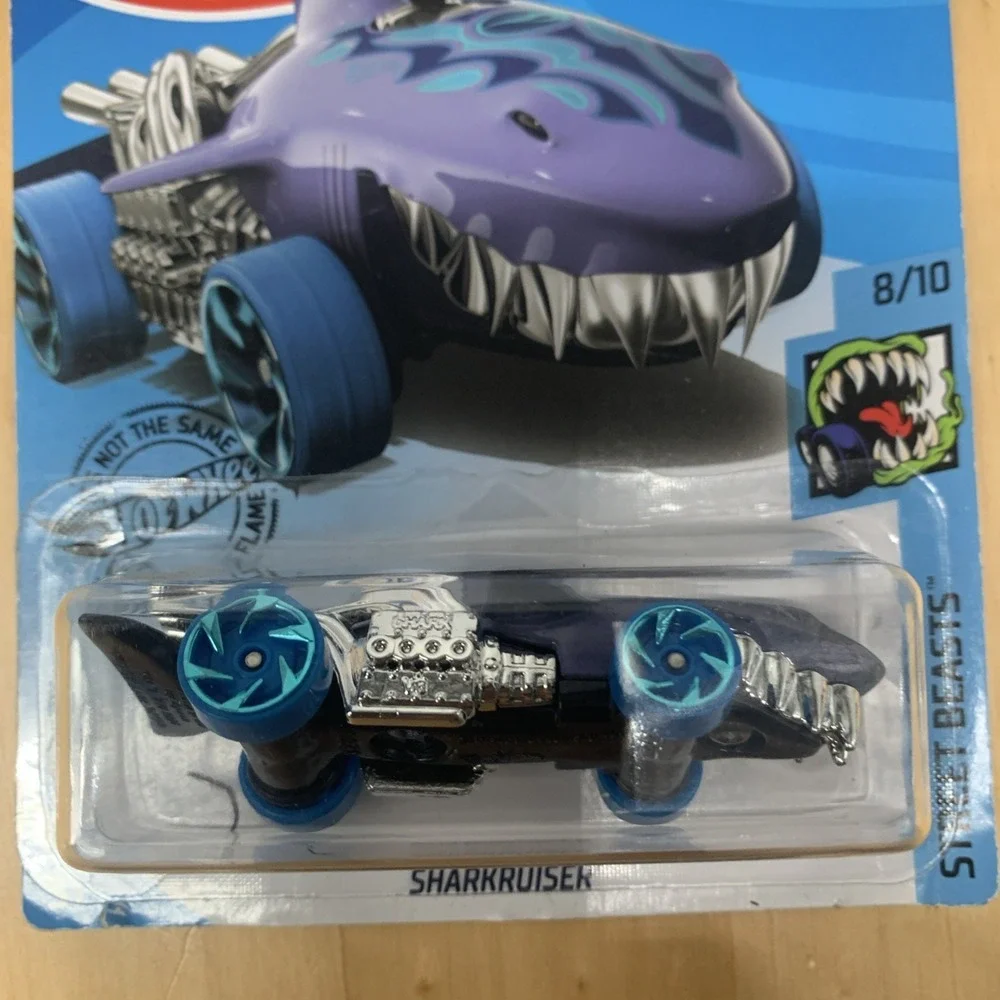 2019 Hot Wheels Treasure Hunt Street Beasts Sharkruiser TH 8/10 Purple HTF NEW